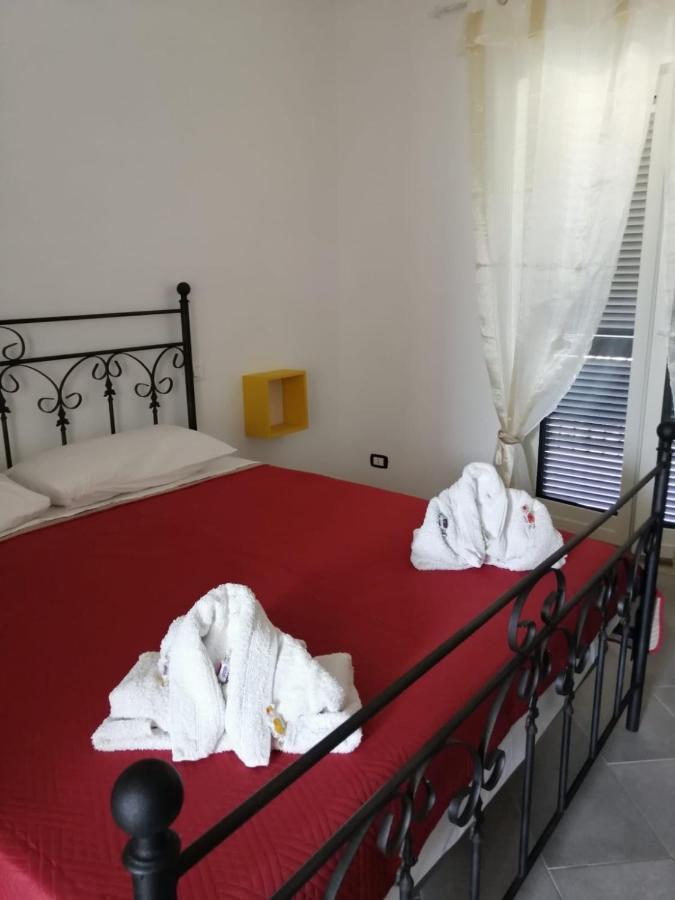 Brigida'S Apartments Ipsos Luaran gambar