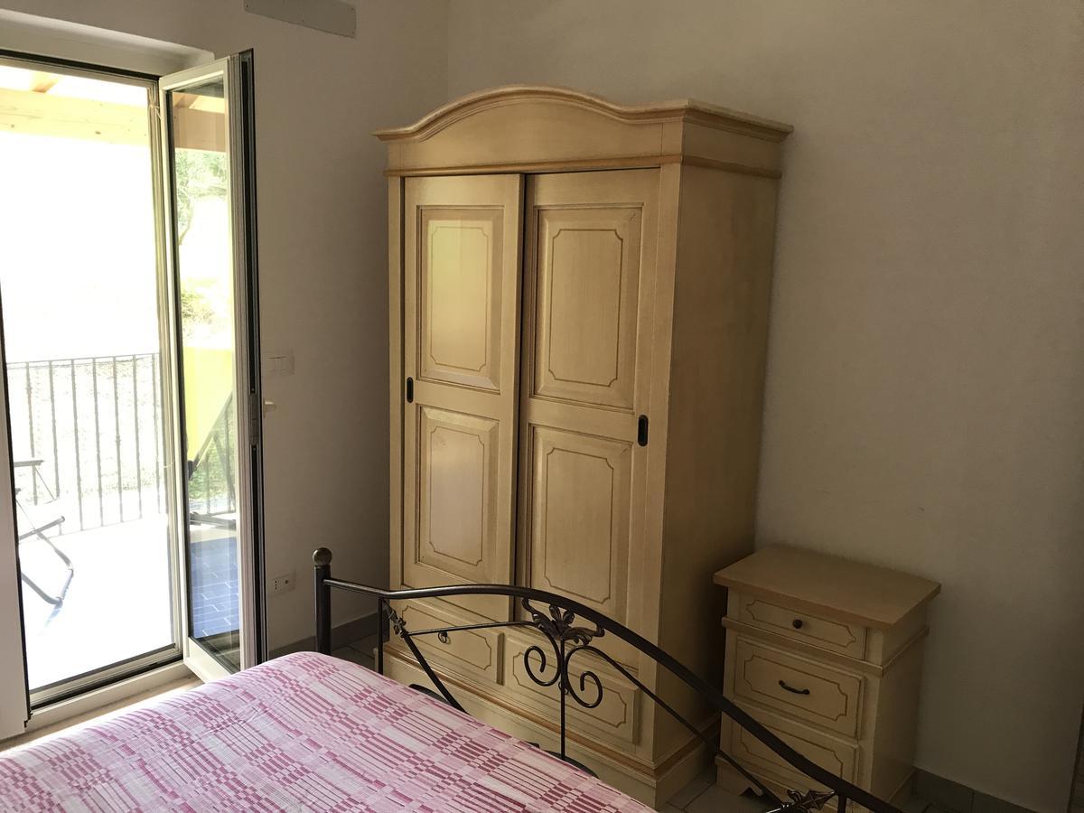 Brigida'S Apartments Ipsos Luaran gambar